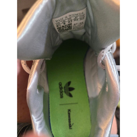 Men's Adidas x Kawasaki ZX22 Sneakers US 8.5 Silver Green Black - Picture 8 of 10